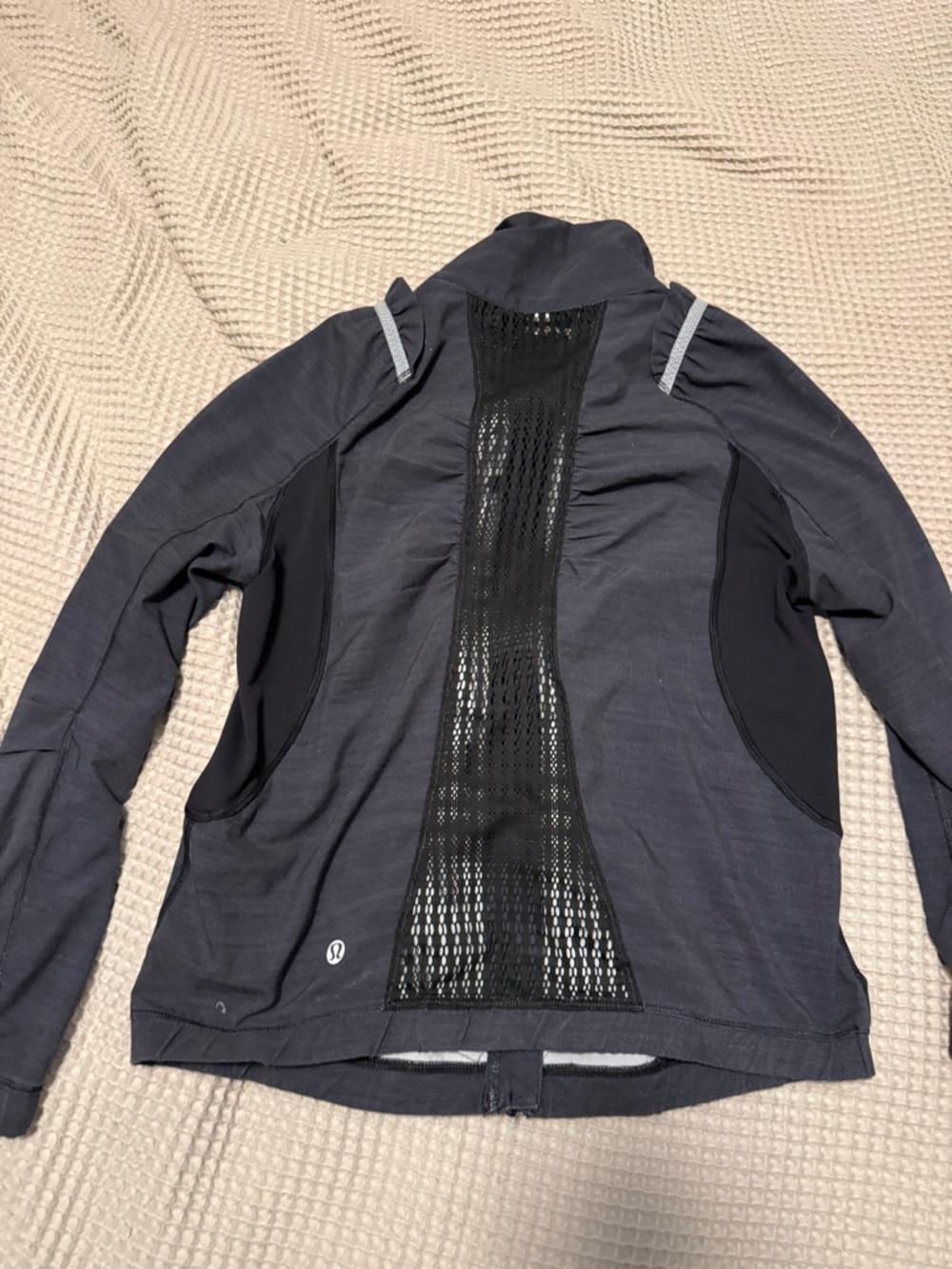Lululemon running jacket - Picture 3 of 3